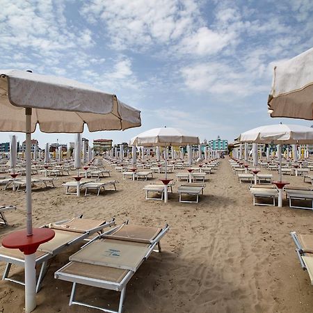Hotel Sanremo Caorle Dış mekan fotoğraf